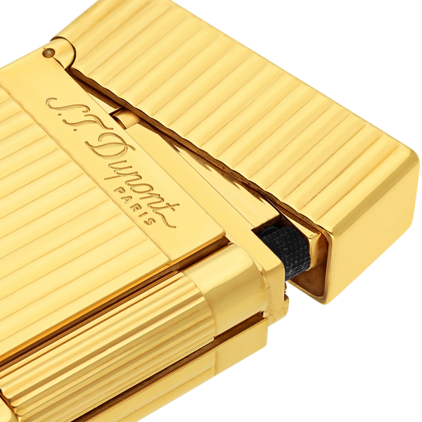 S.T. Dupont, Feuerzeug, Ligne 2, guillochiert in Gold