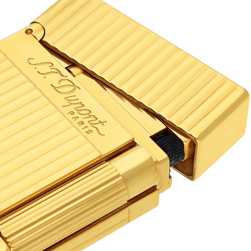 S.T. Dupont, Feuerzeug, Ligne 2, guillochiert in Gold
