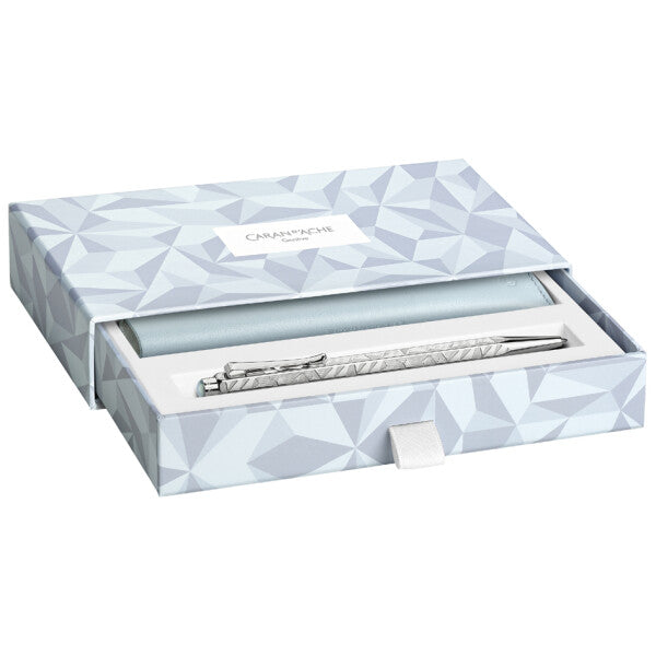 Caran d´Ache, Set Ecridor, Alpine Frost, Kugelschreiber und Lederetui – Sonderedition